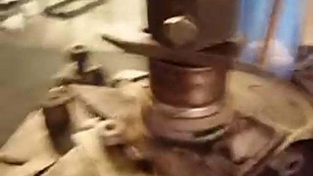 Запрессовка ступичного подшипника Nissan AD 1999 смотреть онлайн