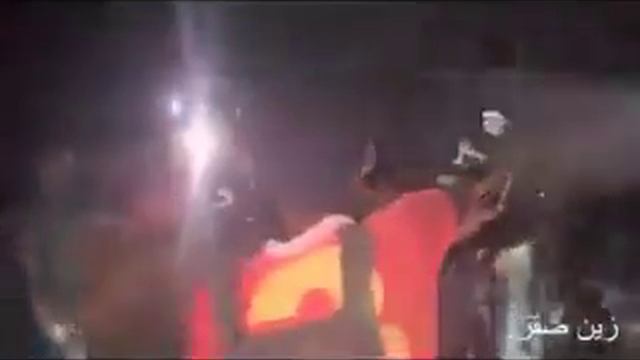 Защитники аэропорта в Дейр-эз-Зоре
празднуют снятие блокады смотреть онлайн