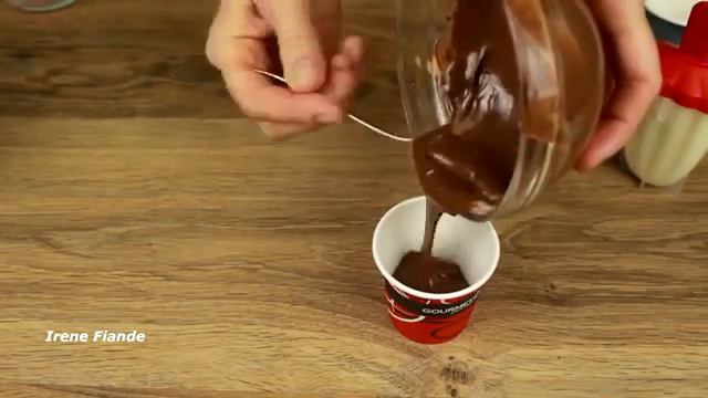 Как сделать мороженое всего из 3 ингредиентов Сливочный пломбир в стаканчике смотреть онлайн