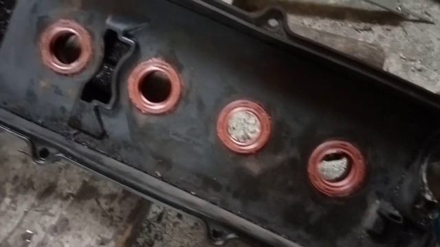 Замена незаменяемых сальников. Крышка клапанов Ниссан. смотреть онлайн