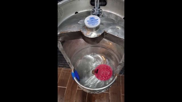 Bud Light Distributor BEGS For Customers As Anheuser Busch Gets DESTROYED By Boycott !!! смотреть онлайн