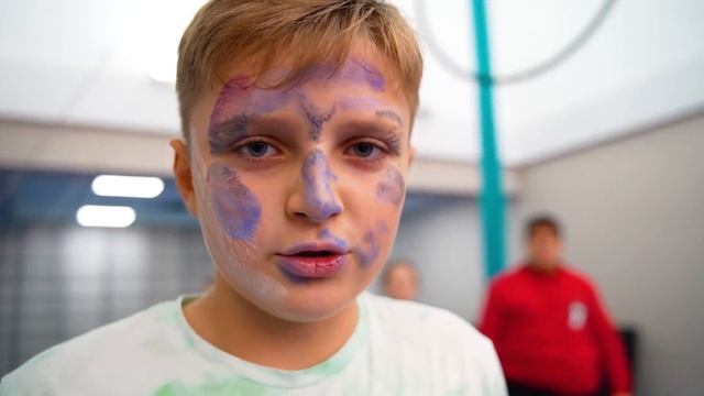 ВОЗДУШНАЯ ГИМНАСТИКА Челлендж на ВЫЖИВАНИЕ || Смешные Наказания смотреть онлайн