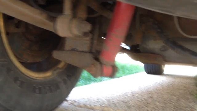 96 Ford Explorer lower rear spring repair Part 3 смотреть онлайн