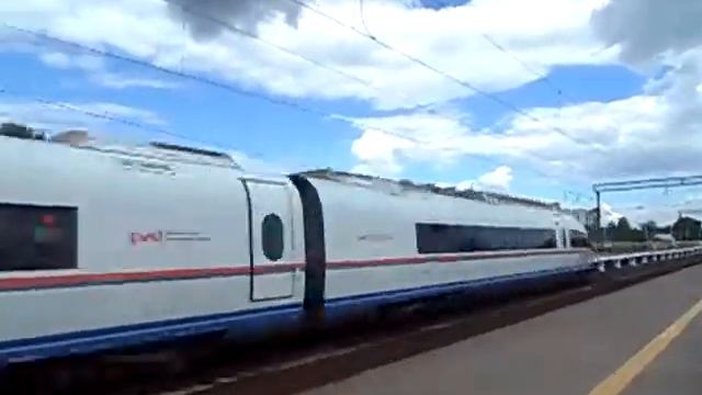 Сапсан на Москву смотреть онлайн