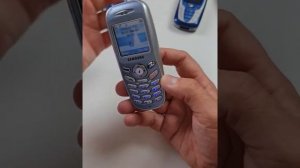 Включаю легендарный телефон Samsung X100