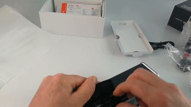 Creative iRoar Go Bluetooth speaker смотреть онлайн