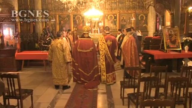 Копие на целебна икона извадиха в Русе на имения ден на дядо Наум смотреть онлайн