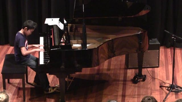 Aldwin Baynosa Performs 'Progress' and 'Autumn Sketch' смотреть онлайн
