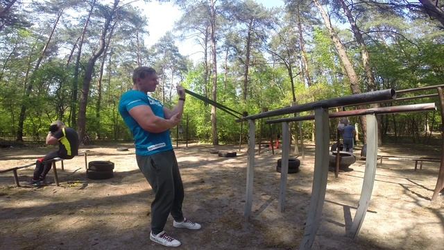 Тренировка по армрестлингу в Парке Партизанской Славы смотреть онлайн