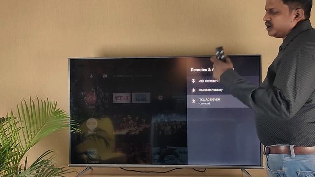 How to pair your Bluetooth remote with your TCL android TV смотреть онлайн