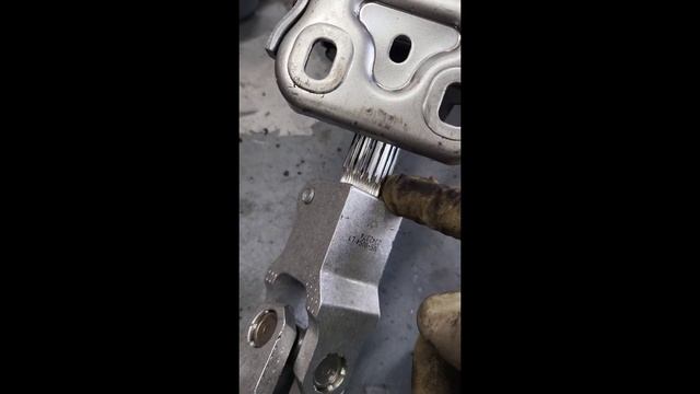 F56 Mini Blower motor replacement - the easiest method смотреть онлайн