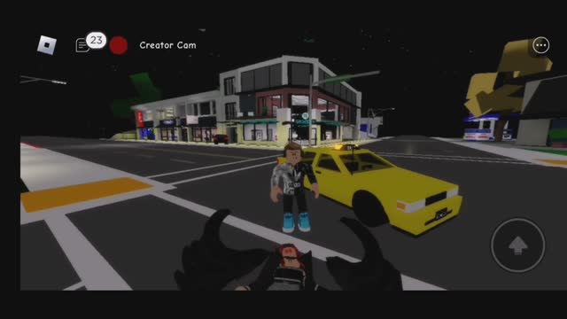 Работаю таксистом в игре Brookhaven