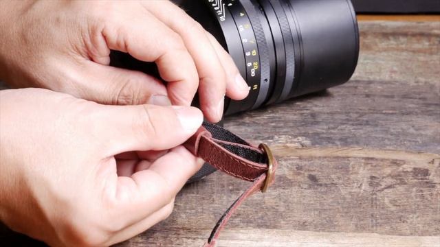 Camera Strap for a Very HEAVY camera: Sony NEX5 смотреть онлайн