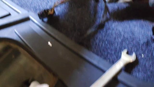 ДАТЧИК УСКОРЕНИЯ!!! где он находится и его замена на ренж ровер 2002 год 4.4 бензин смотреть онлайн