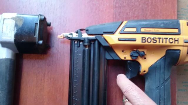 Нейлеры финишные 18й калибр Матрикс и Бостич BTFP1 смотреть онлайн