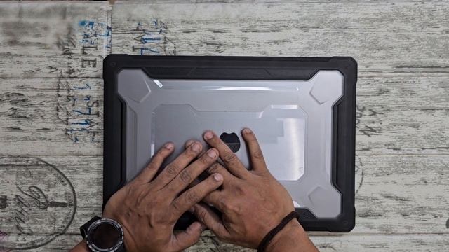 Spigen Rugged Armor Case | Macbook Pro | Real Life Review | English