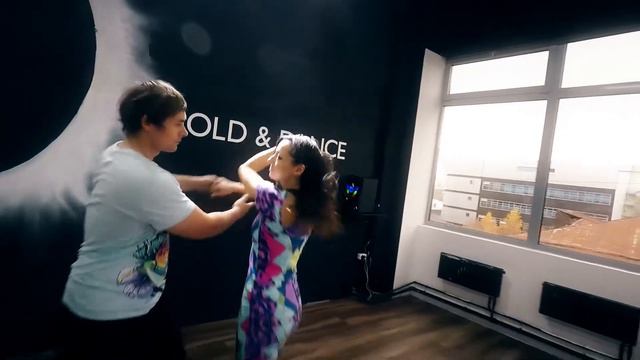 Zouk Improvisation. Vladislav Khaustov & Natalia "Vara" Andronaki. ver 3 смотреть онлайн