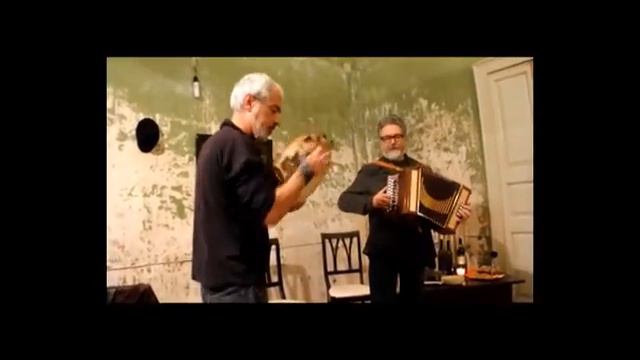 DOI LAMPI pizzica paccia смотреть онлайн