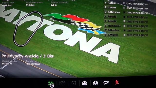 Pierwsze kroki w Gran Turismo 5 tuning смотреть онлайн