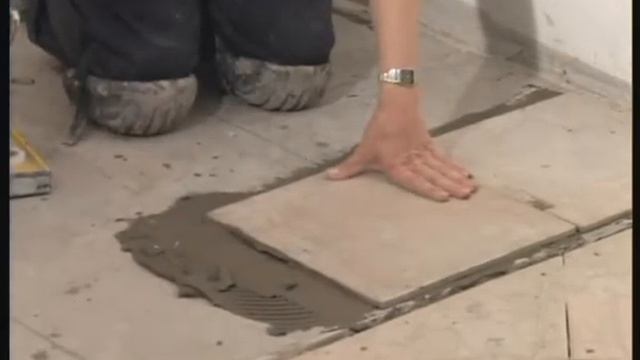 укладка керамической плитки на пол смотреть онлайн