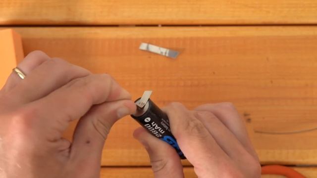 Unboxing/testing a new handheld battery spot welder смотреть онлайн