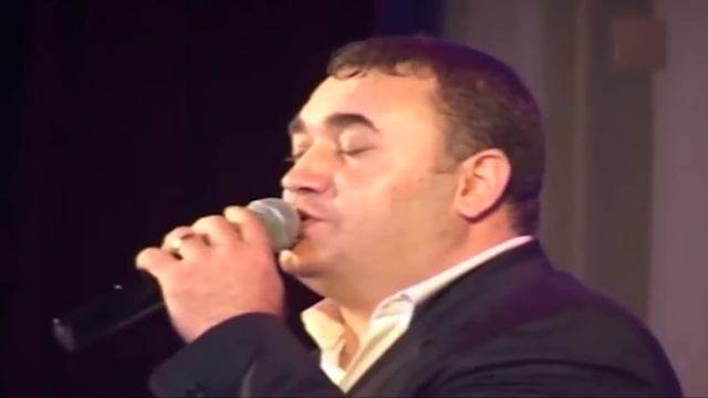 Hovhannes Vardanyan - Sirunik Acherd /Live Concert Ekaterinburg смотреть онлайн
