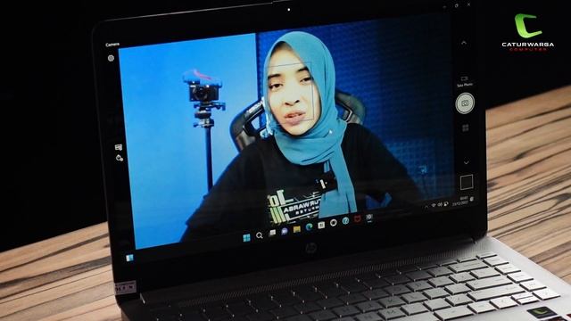 Laptop Under 7 Juta, Powerful dan Premium! | Unboxing HP Laptop 14s FQ0576AU смотреть онлайн