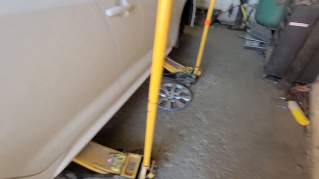 ЦЕНЫ НА ОБСЛУЖИВАНИЕ АВТО В КАНАДЕ!ТОРОНТО,КАНАДА и ЖИЗНЬ В КАНАДЕ! смотреть онлайн