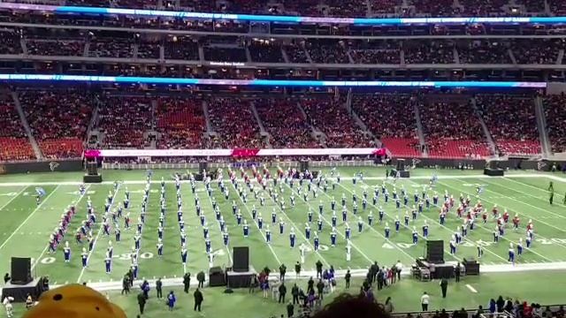 Tennessee State Entrance with "Standing Ovation" 2018 Honda смотреть онлайн