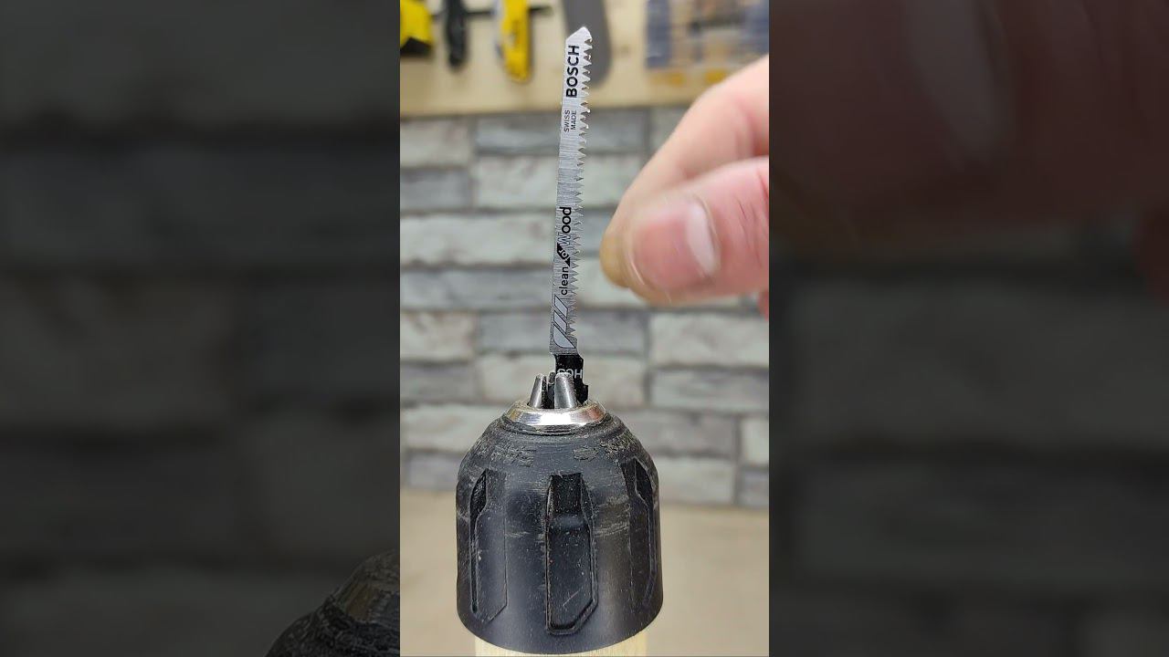 Обязательно запомни эту хитрость! Как легко сделать универсальный держатель для инструмента? #shorts смотреть онлайн