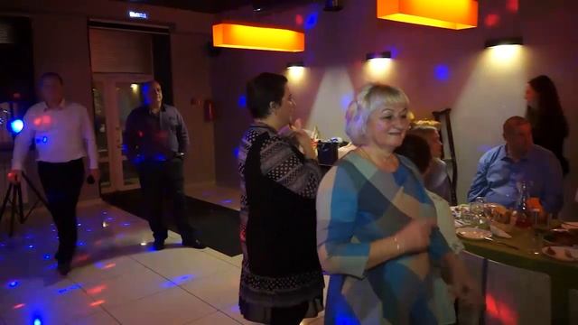 Золотая свадьбаМАЛ смотреть онлайн