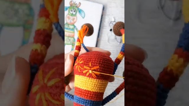 Коровка крючком, вышиваем цветы. смотреть онлайн