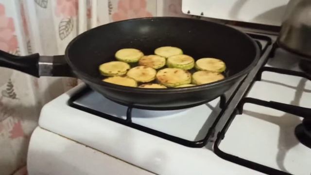 жареные кабачки с майонезом и чесноком смотреть онлайн