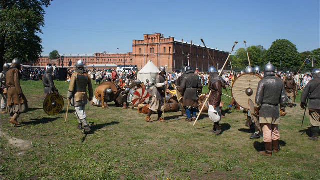 В Деревне Викингов Санкт Петербург Май 2014г смотреть онлайн