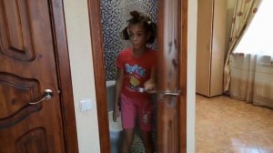 Папа отравился слаймом и ищет виноватого. Скетч Даши Юрьевны