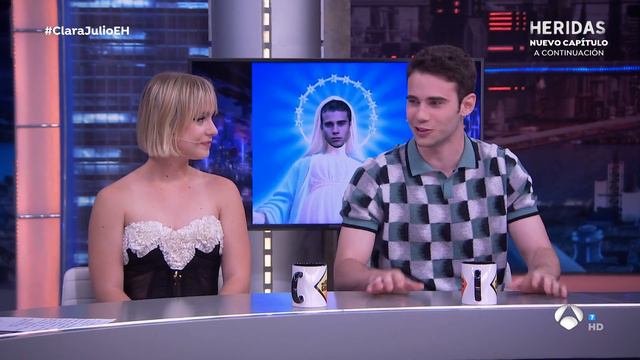 Clara Galle Y Julio Peña Se Mojan ¿Existe Química Tras Ser Pareja En La Ficción? - El Hormiguero