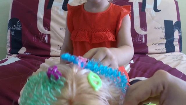 ИГРЫ ДЛЯ ДЕВОЧЕК -САЛОН КРАСОТЫ.ГОЛОВА БАРБИ ДЛЯ ПРИЧЕСОК. смотреть онлайн