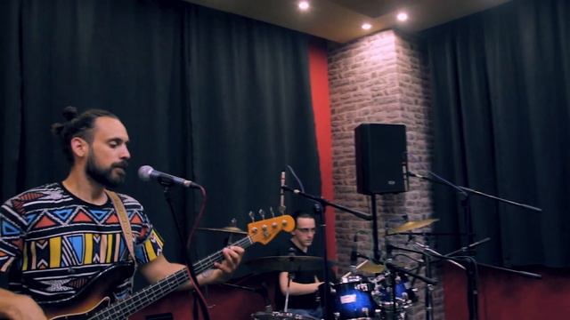 De Puta Madre live@Playground смотреть онлайн