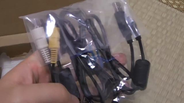Panasonic LUMIX DMC-FX77を箱から出す смотреть онлайн