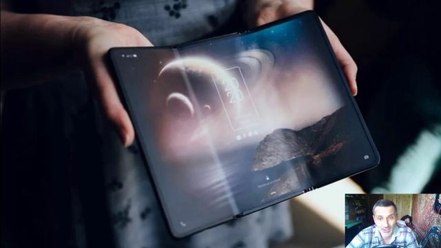 TCL показала складной смартфон гармошку смотреть онлайн