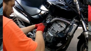 CB600F Натяжитель ГРМ Hornet .Механический, ручной.