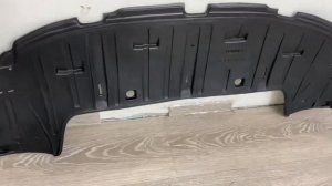 Защита двигателя Citroen C4 2005 Пыльник бампера Ситроен С4