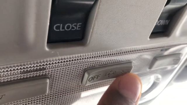 Toyota RAV4 – how to turn on/off interior ceiling lights смотреть онлайн