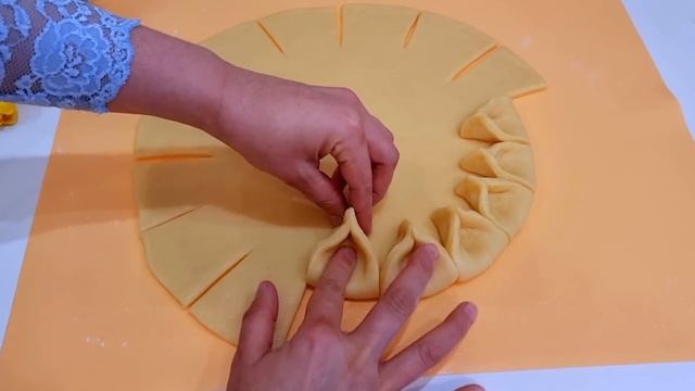 ЗА УШИ НЕ ОТТАЩИШЬ КАК ВКУСНО!ОЧЕНЬ НЕЖНЫЙ И ЛЁГКИЙ ПИРОГ! МУЖ СЪЕДАЕТ ПО 8 КУСКОВ И НЕ ПОПРАВЛЯЕТС смотреть онлайн