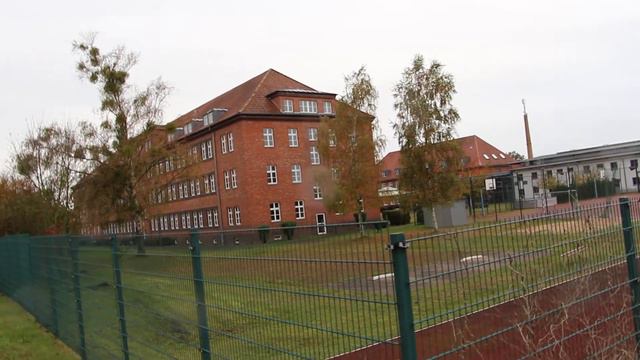 Гарнизон Людвигслуст: 30 лет спустя (часть 4) смотреть онлайн