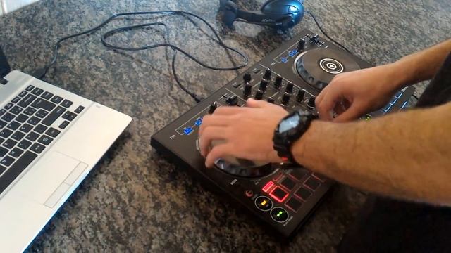 Demonstração na controladora DDJ-RB (DJ RK) I Testing DJ Controller смотреть онлайн