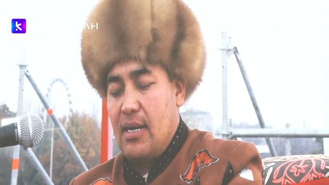 Дөөлөт Сыдыков Гиннестин рекорддор китебине кирүү үчүн Манас айтып жатат смотреть онлайн