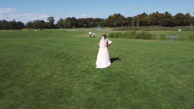 Свадебная прогулка и встреча молодых. смотреть онлайн