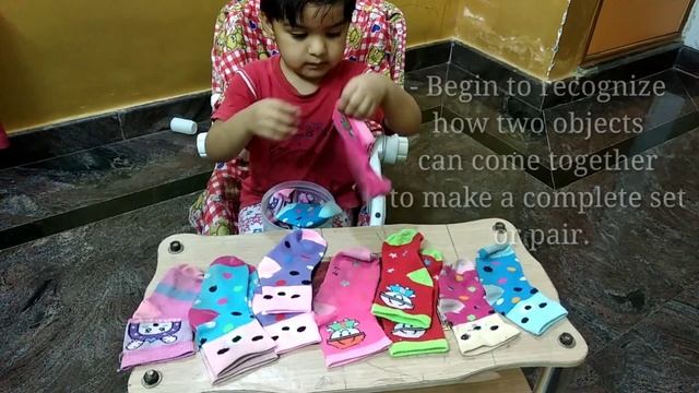 A Toddler Matching Game With Socks #Matching pairs of socks Activity смотреть онлайн