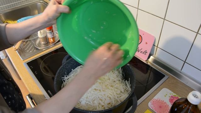 Tuschonaja Kapusta / Gedünstetes Kraut | Leicht & Lecker | Olga Kocht смотреть онлайн